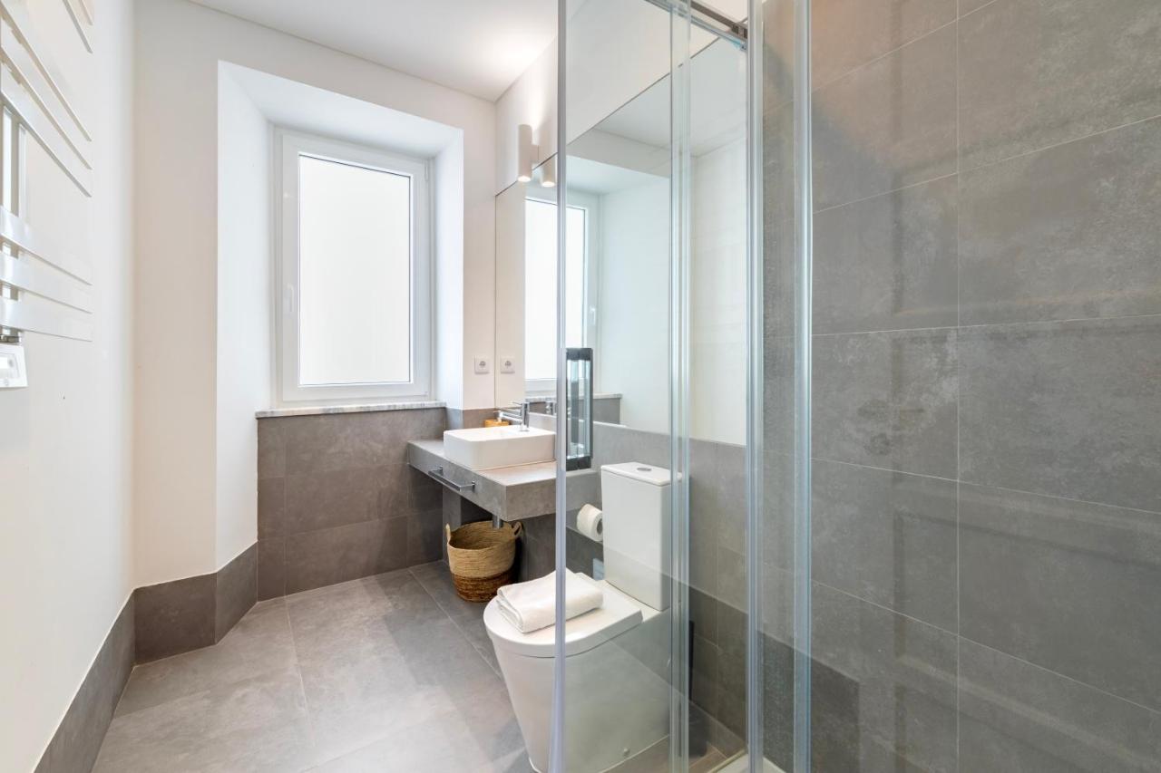 Your Dream Stay: Modern Amenities, Historic Charm *